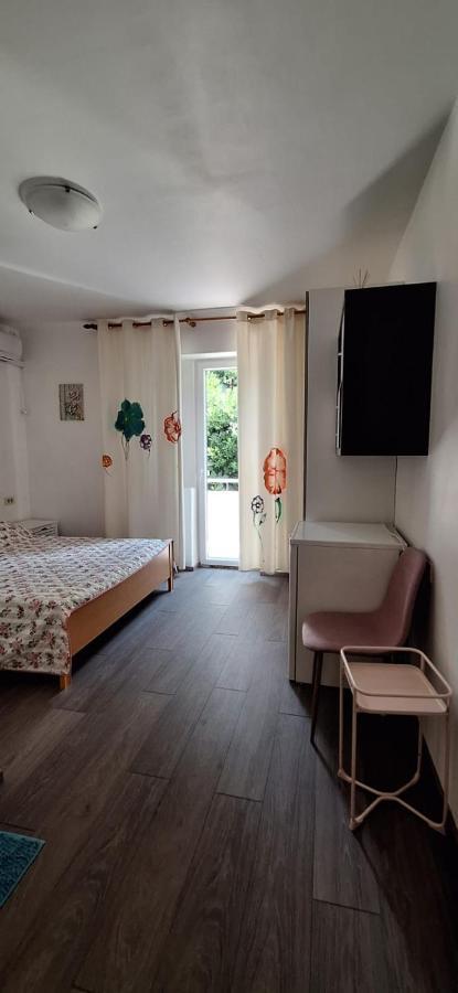 Apartments Villa Milenka Novalja Eksteriør billede
