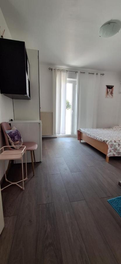 Apartments Villa Milenka Novalja Eksteriør billede