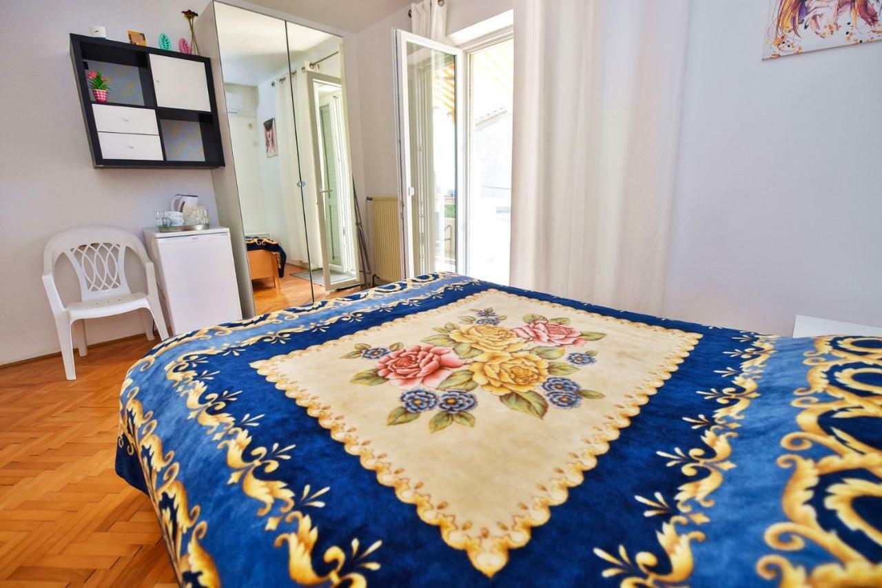 Apartments Villa Milenka Novalja Eksteriør billede